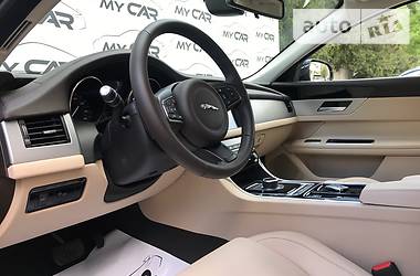 Седан Jaguar XF 2017 в Києві