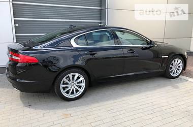 Седан Jaguar XF 2014 в Чернигове