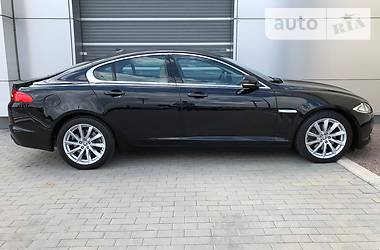 Седан Jaguar XF 2014 в Чернигове