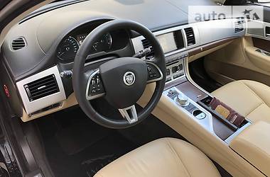 Седан Jaguar XF 2014 в Чернигове