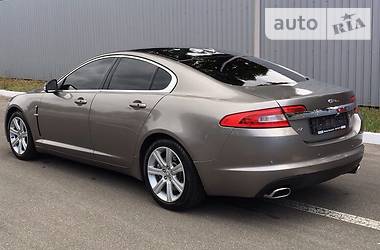 Седан Jaguar XF 2008 в Днепре