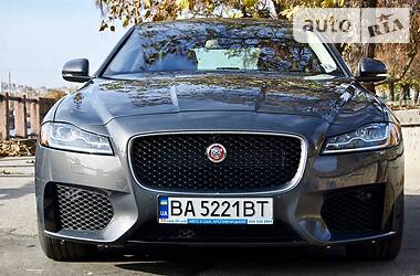 Седан Jaguar XF 2016 в Кропивницком