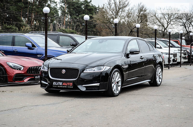 Седан Jaguar XF 2016 в Києві