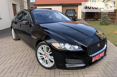 Седан Jaguar XF 2016 в 