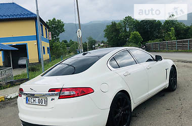 Седан Jaguar XF 2008 в Мукачево