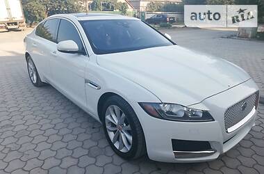 Седан Jaguar XF 2018 в Киеве