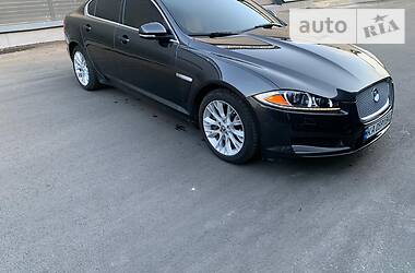 Седан Jaguar XF 2012 в Киеве