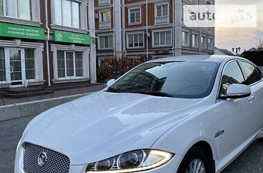 Седан Jaguar XF 2012 в Киеве