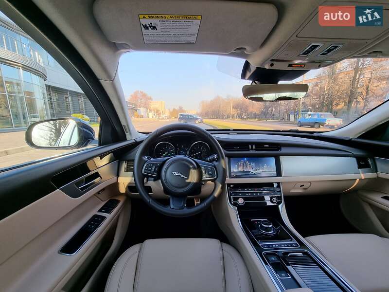 Седан Jaguar XF 2019 в Черкассах фото 17 Седан Jaguar XF 2019 в Черкассах