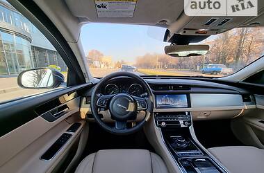 Седан Jaguar XF 2019 в Черкассах
