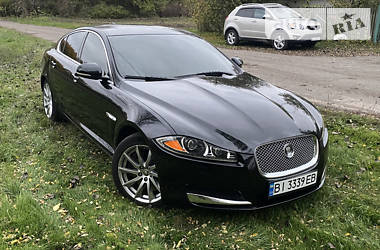 Седан Jaguar XF 2013 в Горишних Плавнях