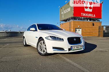 Седан Jaguar XF 2012 в Киеве