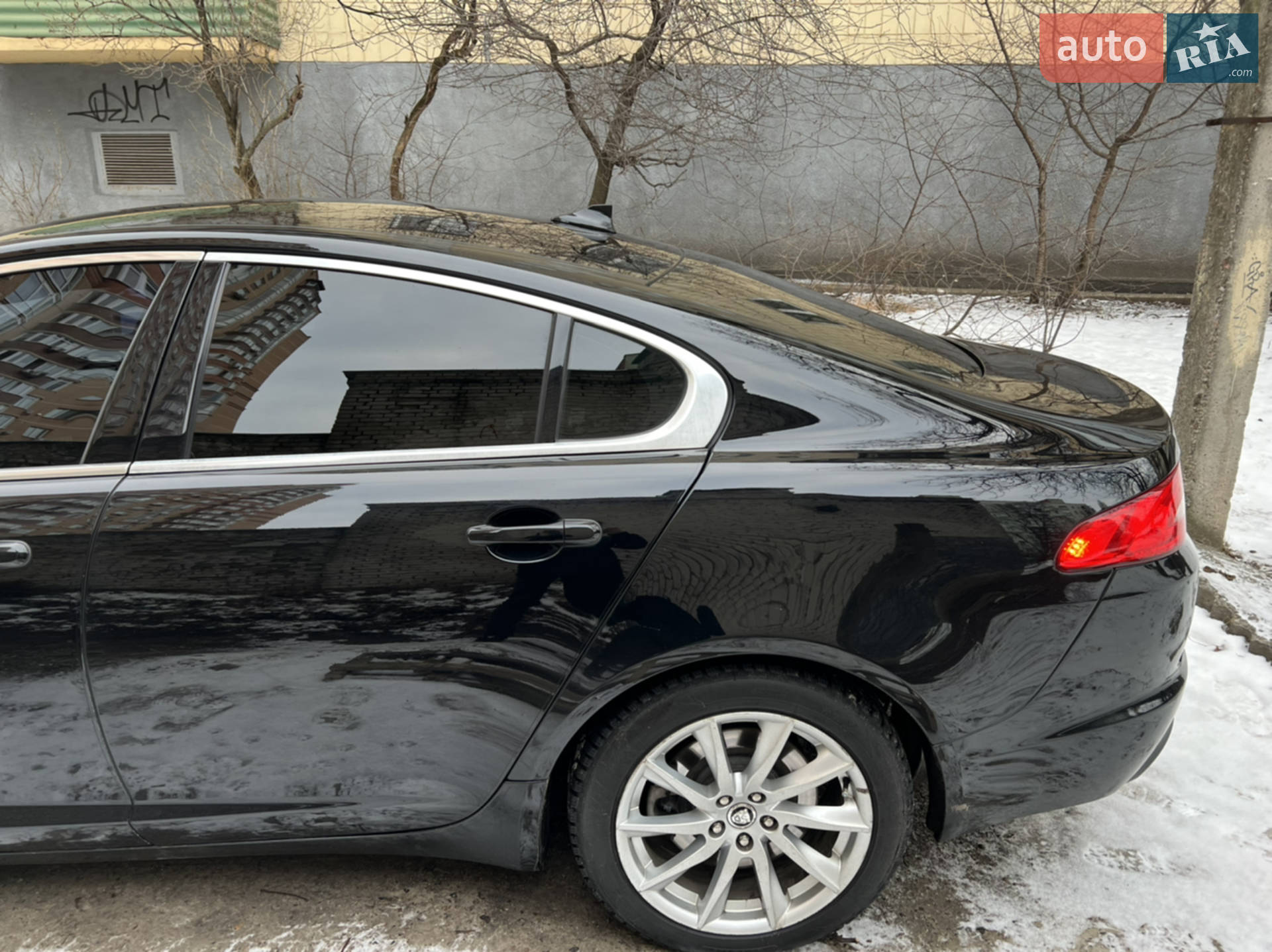 2013 Jaguar XF - мініатюра 23