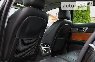 Седан Jaguar XF 2013 в 
