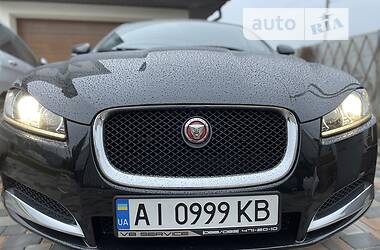 Седан Jaguar XF 2012 в Киеве