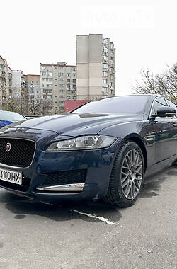 Седан Jaguar XF 2016 в Одесі