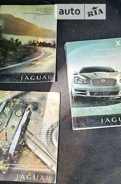 Седан Jaguar XF 2008 в Львові