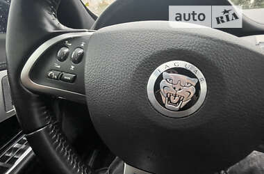 Седан Jaguar XF 2013 в Киеве