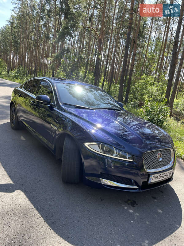 Седан Jaguar XF 2015 в Бердичеве