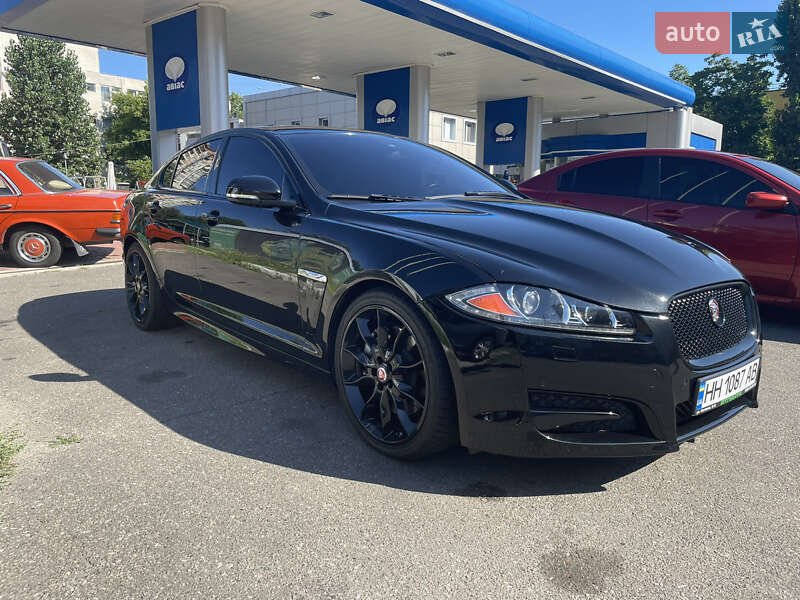 Седан Jaguar XF 2015 в Одессе