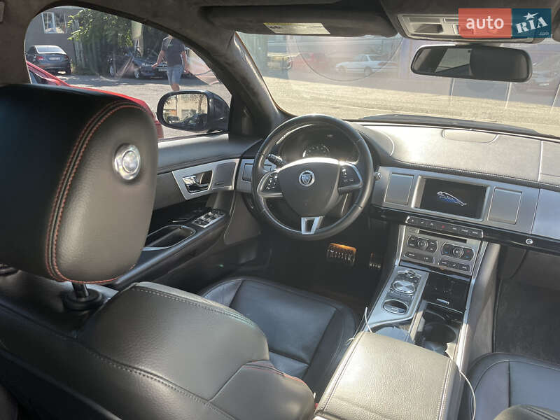 Седан Jaguar XF 2015 в Одессе