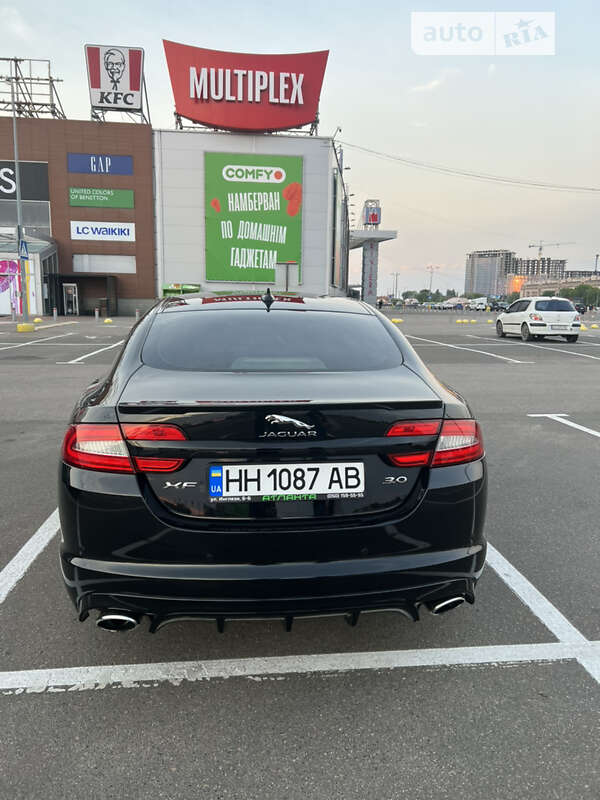 Седан Jaguar XF 2015 в Одессе