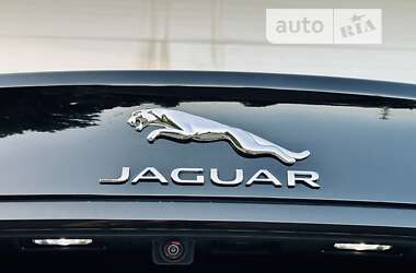 Седан Jaguar XF 2020 в Одесі