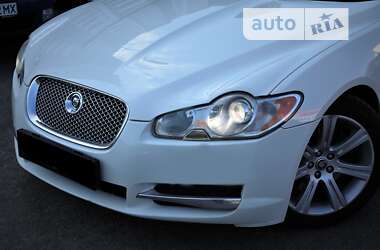 Седан Jaguar XF 2008 в 