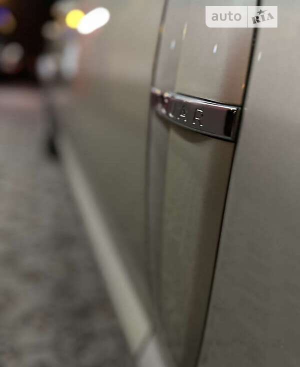 Седан Jaguar XF 2008 в Виннице