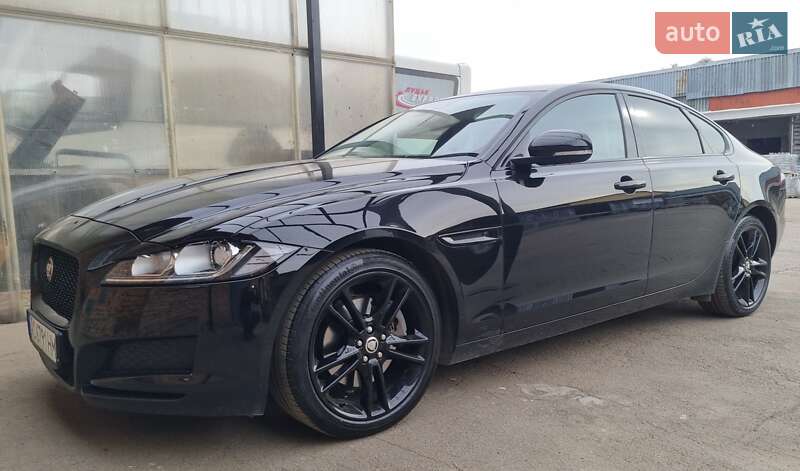 Седан Jaguar XF 2016 в Луцьку