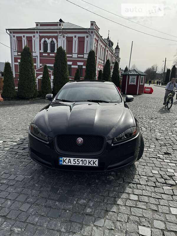 Седан Jaguar XF 2013 в Киеве