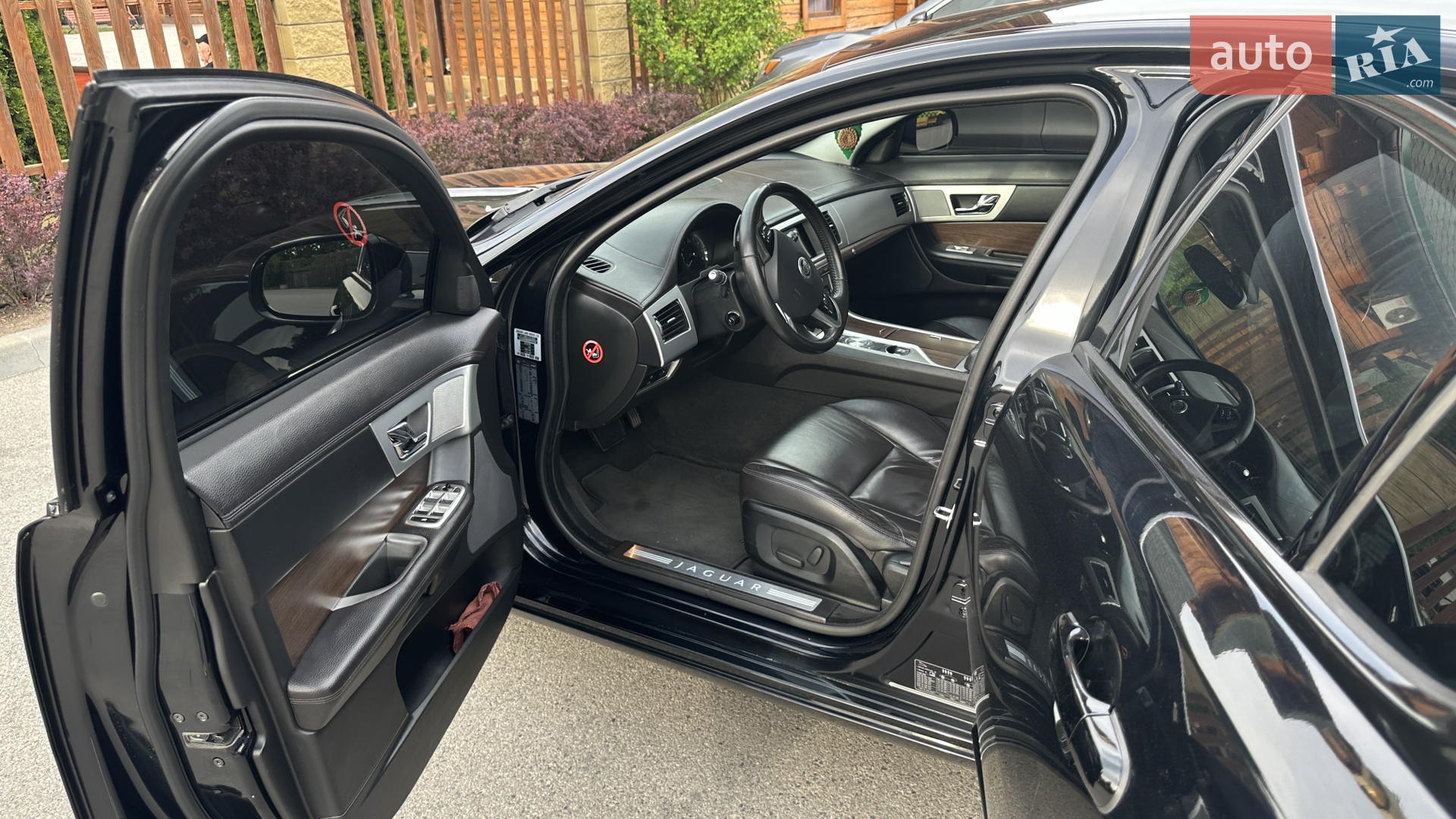 2013 Jaguar XF - мініатюра 18