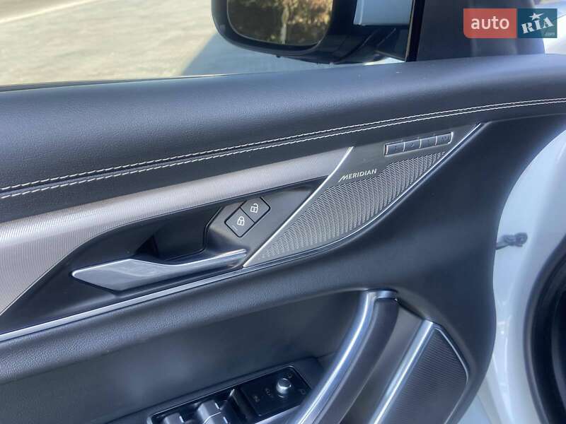 Седан Jaguar XF 2021 в Тернополе