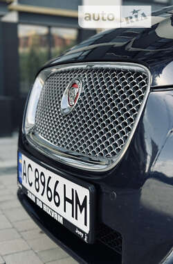 Седан Jaguar XF 2014 в Луцьку