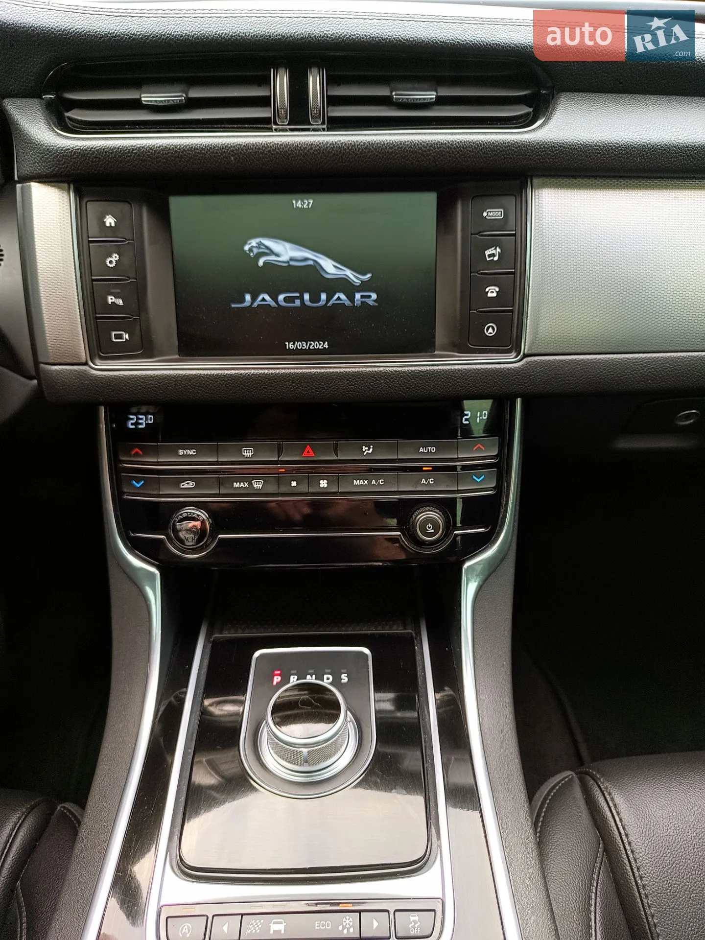 2015 Jaguar XF - мініатюра 44