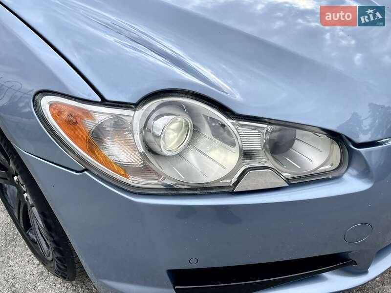 Седан Jaguar XF 2008 в Києві