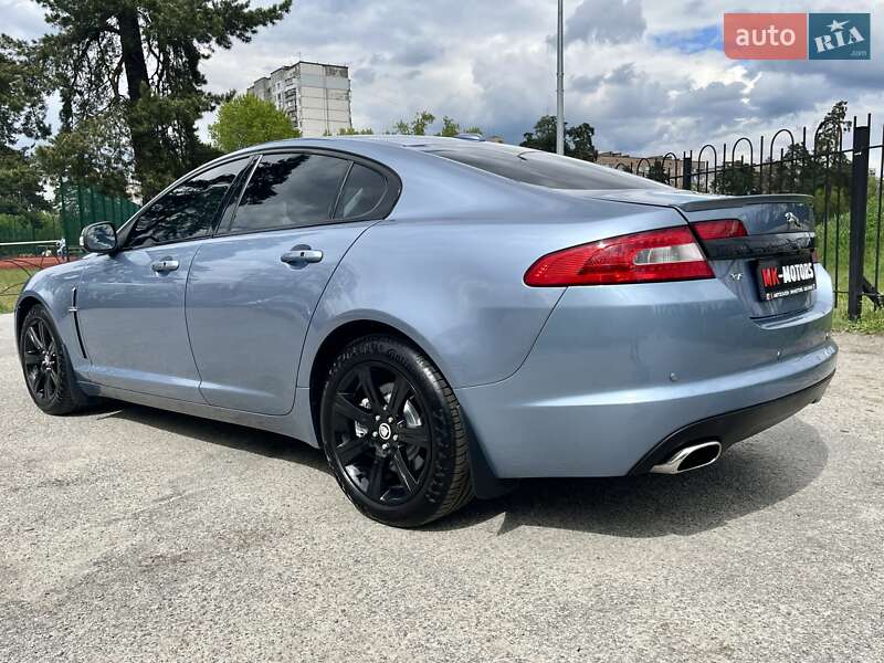 Седан Jaguar XF 2008 в Києві