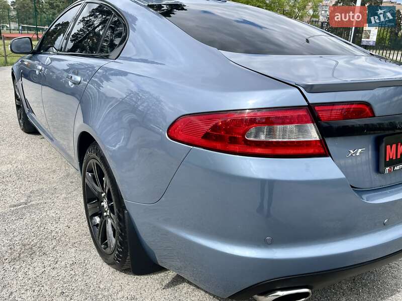 Седан Jaguar XF 2008 в Києві