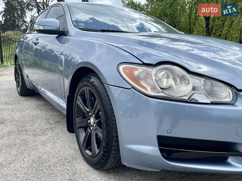 Седан Jaguar XF 2008 в Києві