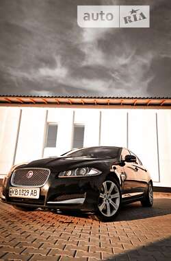 Седан Jaguar XF 2014 в Калуше