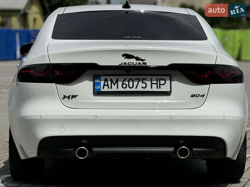 Седан Jaguar XF 2016 в Коломые фото 20 Седан Jaguar XF 2016 в Коломые