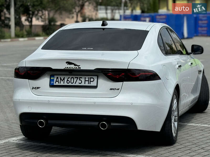 Седан Jaguar XF 2016 в Коломые фото 15 Седан Jaguar XF 2016 в Коломые