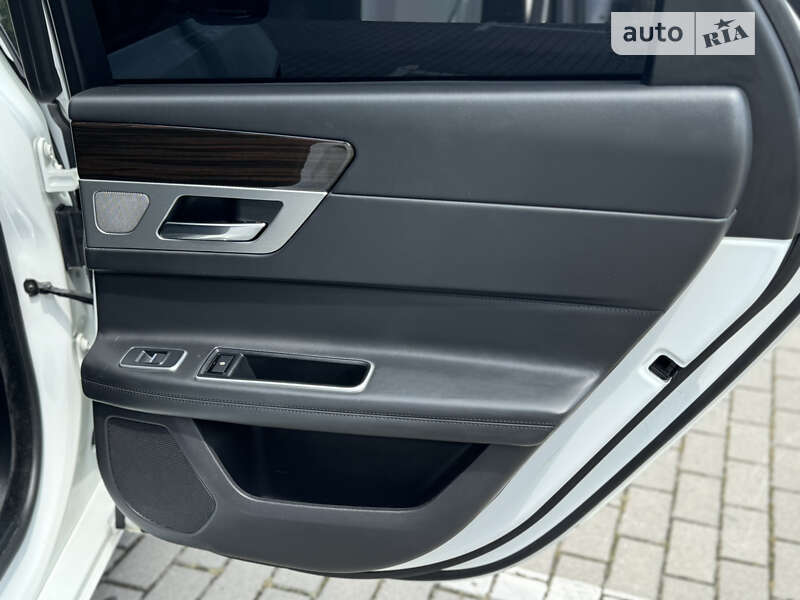 Седан Jaguar XF 2016 в Коломые фото 43 Седан Jaguar XF 2016 в Коломые