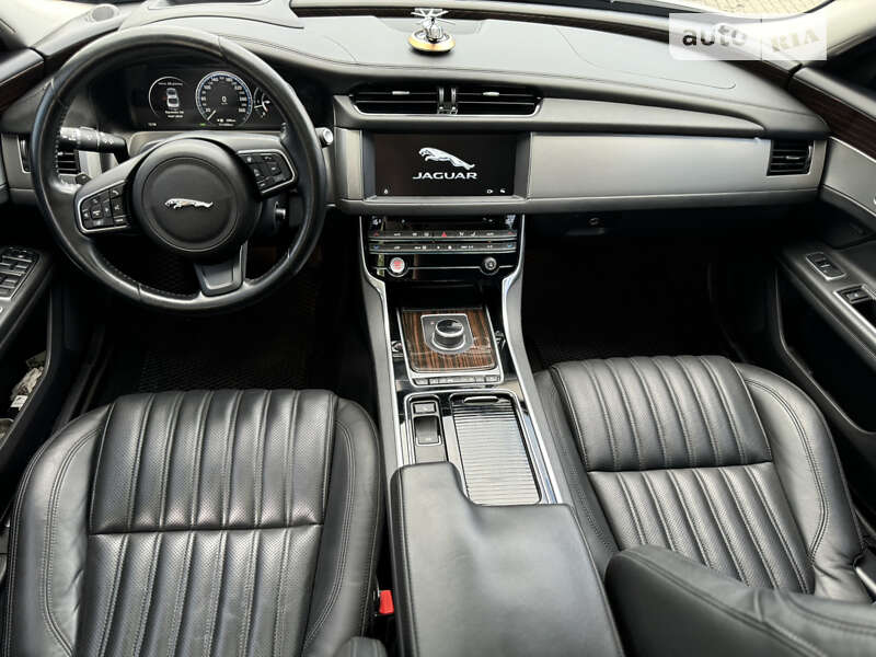 Седан Jaguar XF 2016 в Коломые фото 58 Седан Jaguar XF 2016 в Коломые