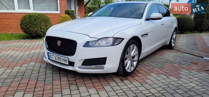 Седан Jaguar XF 2018 в Коломые