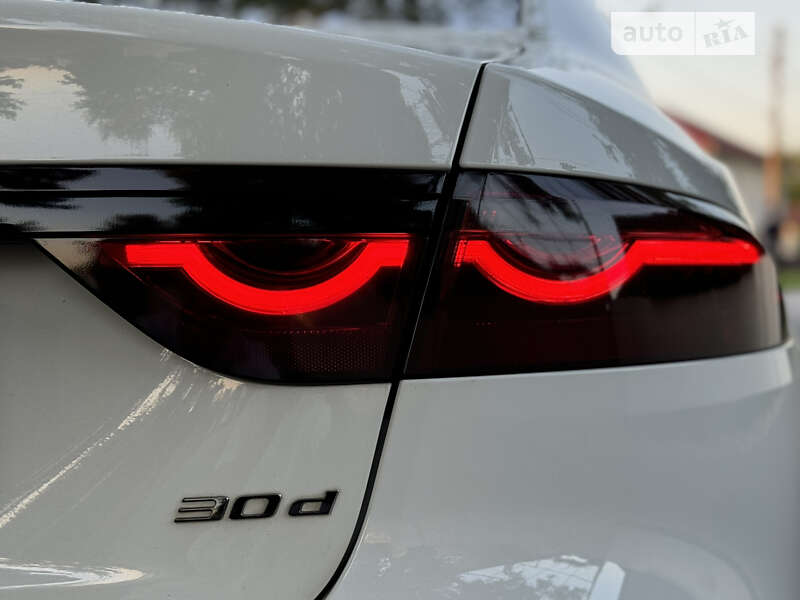 Седан Jaguar XF 2016 в Коломые фото 10 Седан Jaguar XF 2016 в Коломые