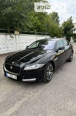 Седан Jaguar XF 2016 в Киеве