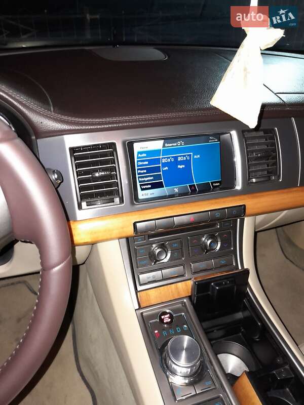Jaguar XF 2009