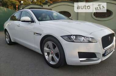 Седан Jaguar XF 2016 в Львове