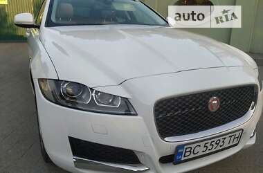 Седан Jaguar XF 2016 в Львове